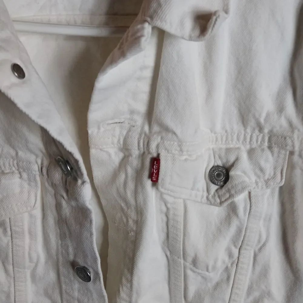 Levi's jean jacket   - Picture 2 of 8